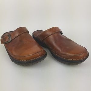Born Leather Clogs US 8 EU 39 Comfortable